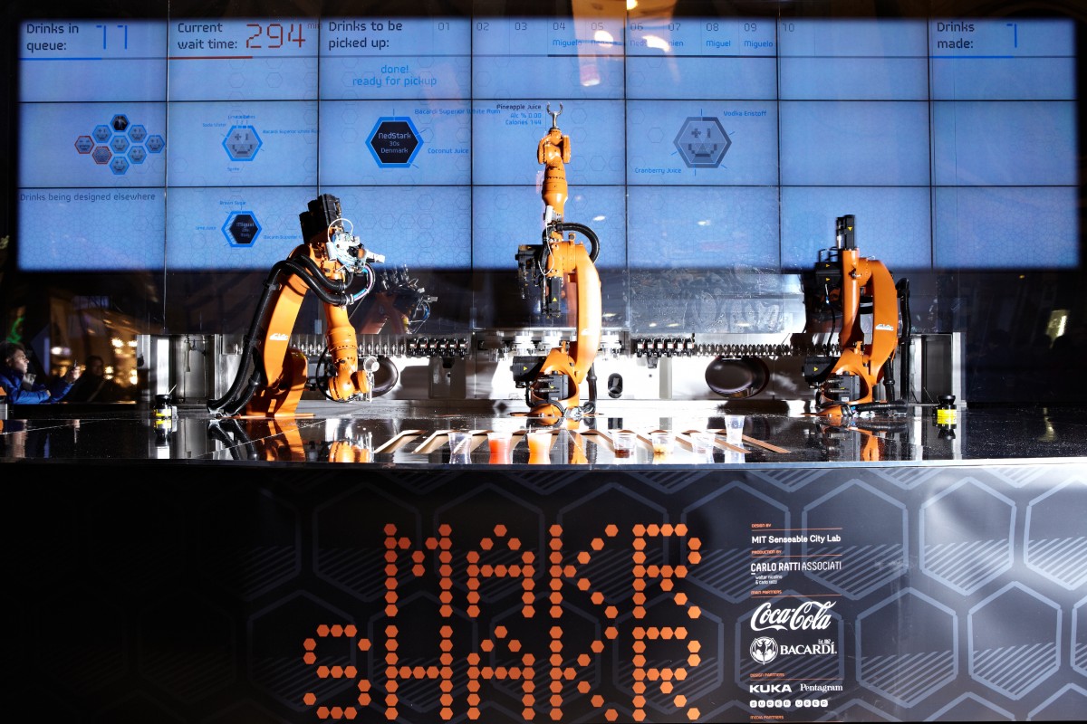 Makr Shakr: il barman robot che si ispira a Roberto Bolle