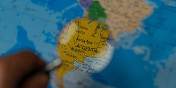 Argentina: il Piano Anti-Inflazione Punta sul Taglio dei Dazi