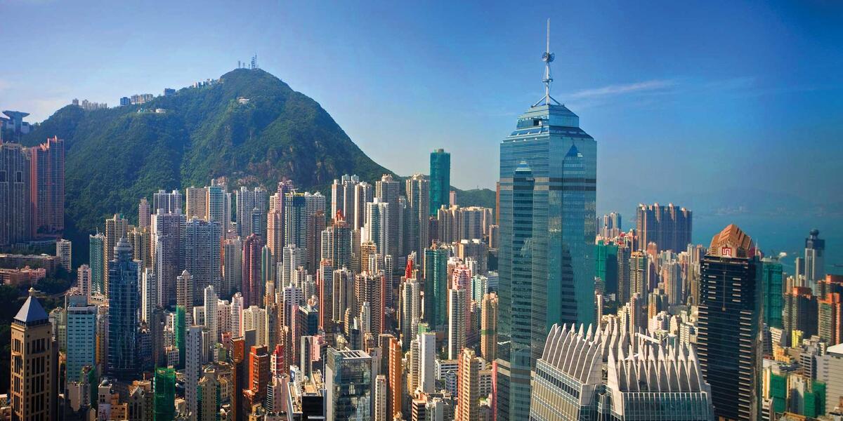 Le Marche accendono i riflettori su Hong Kong