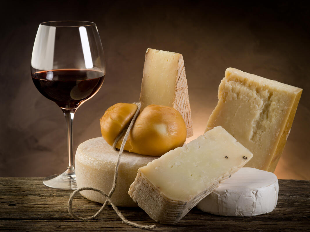 Torna a Crescere l’Export di Vino e Formaggi Made in Italy