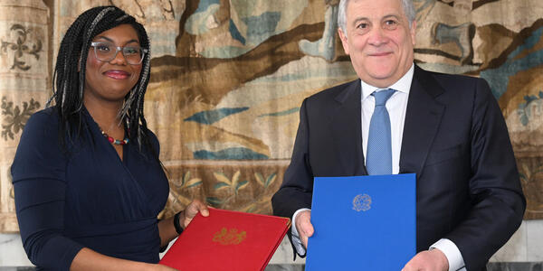 Italia e Regno Unito Firmano un Memorandum su Export e Investimenti